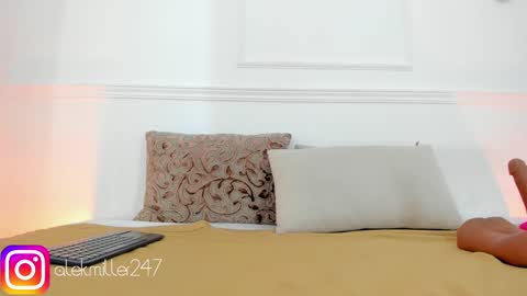 Snapshot of aleksandra_miller chatting on March 8, 3:35 pm Aleksandra online show from March 8, 3:35 pm