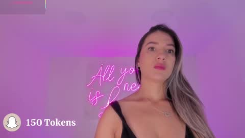 Snapshot of aleksandra_miller chatting on September 18, 12:18 pm Aleksandra online show from September 18, 12:18 pm