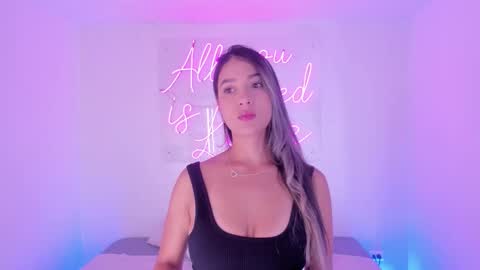 Aleksandra  online show from November 17, 4:40 am