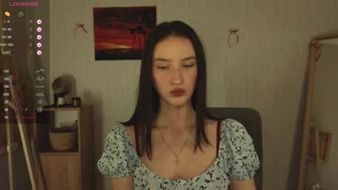 Snapshot of alena_navi chatting on February 27, 3:45 pm Alena online show from February 27, 3:45 pm