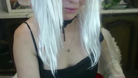 Luly online show from March 3, 3:08 am