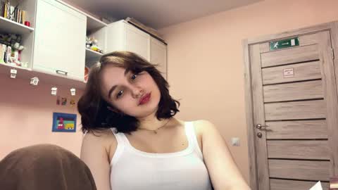 Nora online show from April 3, 2:15 pm