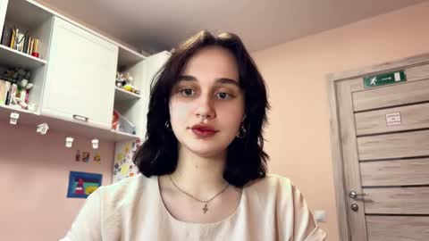 Nora online show from April 8, 3:45 pm