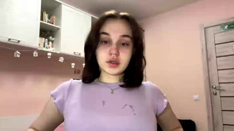 Nora online show from April 16, 3:24 pm