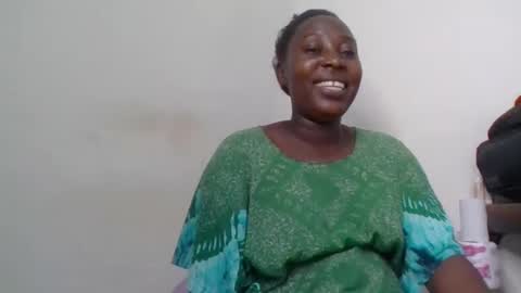 Noreen Kennth and Emilly online show from February 13, 9:51 am