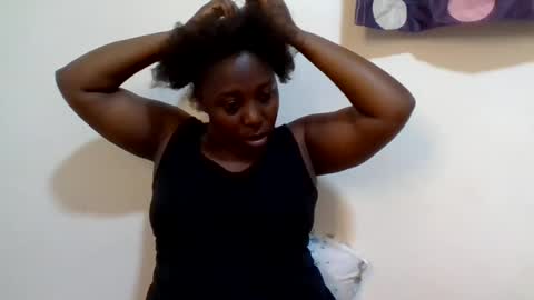 Noreen Kennth and Emilly online show from July 7, 7:29 pm