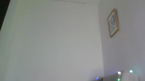 QUEEN OFF MILk  IM BACK  15 NOV online show from March 13, 9:43 pm