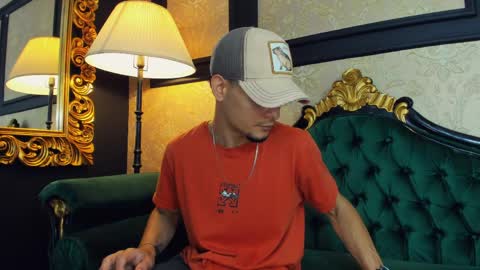 Alessandro King online show from April 9, 9:42 pm