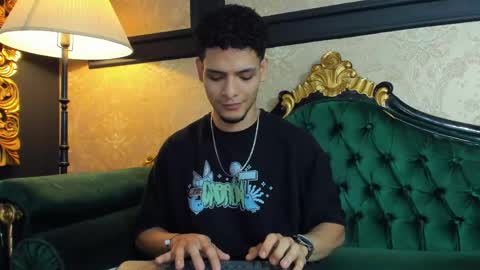 Alessandro King online show from April 13, 7:08 pm