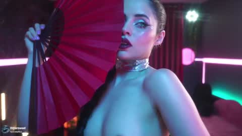 Alessa Goreng online show from December 25, 3:18 am