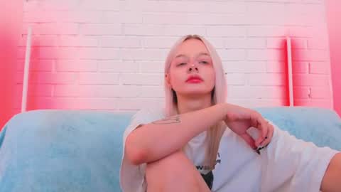 alessakiss online show from June 26, 2:05 am