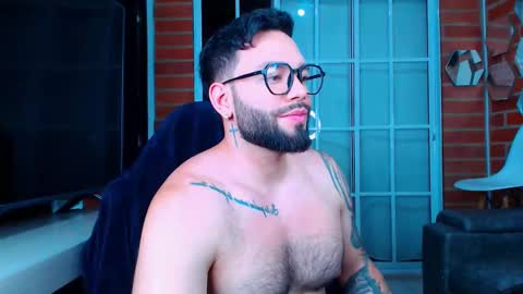 Snapshot of alessandro_alcala chatting on September 17, 3:08 am Alessandro online show from September 17, 3:08 am