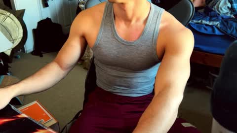 Snapshot of alessandro_fantasia chatting on December 14, 10:03 pm Alessandro online show from December 14, 10:03 pm