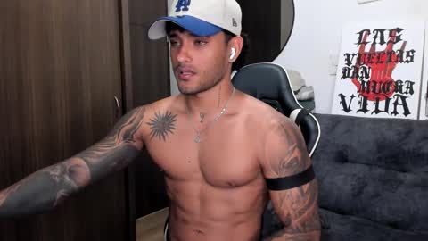 Alessandro Vanni online show from September 25, 1:20 am