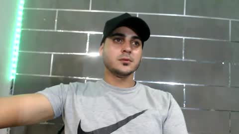 Snapshot of alessandrobooy chatting on June 20, 12:47 am alessandro online show from June 20, 12:47 am