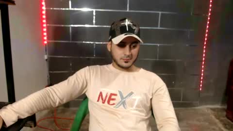 Snapshot of alessandrobooy chatting on July 7, 6:47 am alessandro online show from July 7, 6:47 am