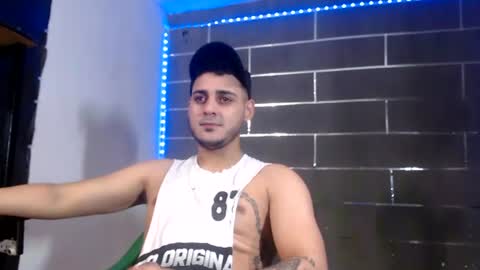 Snapshot of alessandrobooy chatting on July 19, 4:49 am alessandro online show from July 19, 4:49 am