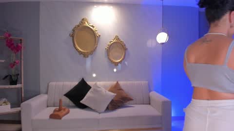 Snapshot of alessaromero chatting on January 30, 1:55 am ALESSA ROMERO online show from January 30, 1:55 am