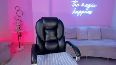 Snapshot of alessaromero chatting on February 5, 1:26 am ALESSA ROMERO online show from February 5, 1:26 am