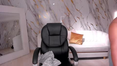 Snapshot of alessaromero chatting on March 11, 7:47 pm ALESSA ROMERO online show from March 11, 7:47 pm