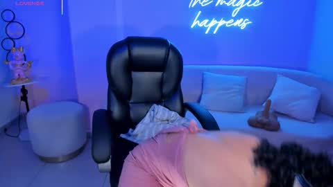 Snapshot of alessaromero chatting on October 22, 7:24 pm ALESSA ROMERO online show from October 22, 7:24 pm