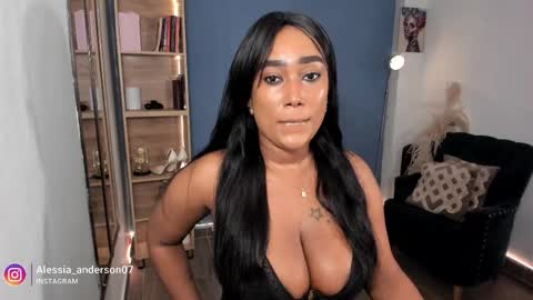 Yy  online show from November 25, 5:40 am