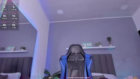 Snapshot of alessia_leroy chatting on November 26, 7:48 pm A L E S S I A online show from November 26, 7:48 pm