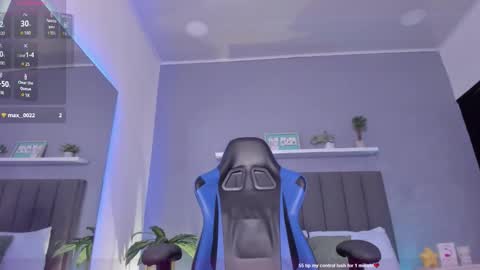 Snapshot of alessia_leroy chatting on December 4, 7:33 pm A L E S S I A online show from December 4, 7:33 pm