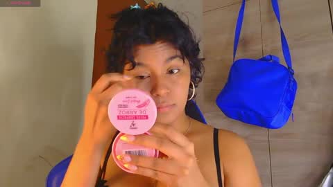 Snapshot of alessia_temptation chatting on May 7, 7:03 am alessia_temptation online show from May 7, 7:03 am