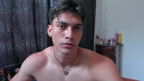 alessio Vale online show from April 4, 6:16 pm