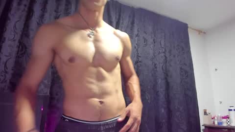 alessio Vale online show from April 7, 1:28 am