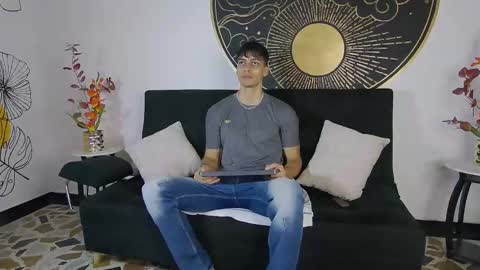 Snapshot of alessiovitale chatting on November 10, 12:26 pm Alessio online show from November 10, 12:26 pm