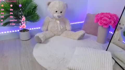 Snapshot of alessyaaa chatting on September 19, 10:49 am Ale online show from September 19, 10:49 am