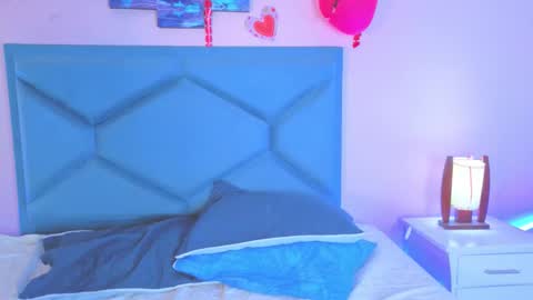 AleSweett online show from February 25, 12:26 pm