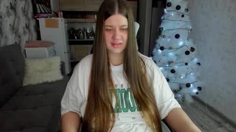 Snapshot of aletta_oushen chatting on December 15, 9:57 am Aletta Oushen online show from December 15, 9:57 am