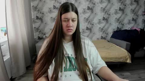 Snapshot of aletta_oushen chatting on February 8, 5:33 am Aletta Oushen online show from February 8, 5:33 am