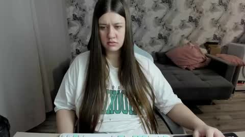 Snapshot of aletta_oushen chatting on February 12, 12:00 pm Aletta Oushen online show from February 12, 12:00 pm