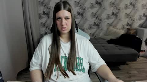 Snapshot of aletta_oushen chatting on February 23, 12:24 pm Aletta Oushen online show from February 23, 12:24 pm