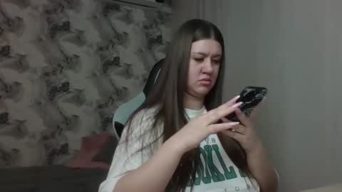 Snapshot of aletta_oushen chatting on February 25, 12:37 pm Aletta Oushen online show from February 25, 12:37 pm