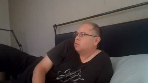 Snapshot of aleveg__101 chatting on June 21, 5:26 pm aleveg__101 online show from June 21, 5:26 pm