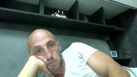 Snapshot of alex120475 chatting on September 9, 9:25 pm alex120475 online show from September 9, 9:25 pm