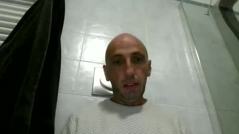 Snapshot of alex120475 chatting on October 13, 8:14 am alex120475 online show from October 13, 8:14 am