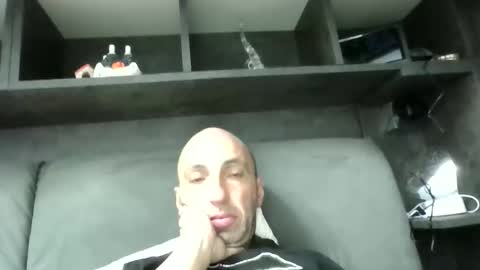 alex120475 online show from February 13, 9:44 pm