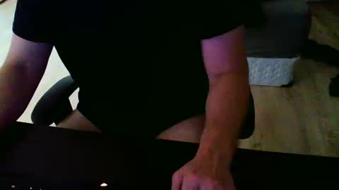 Snapshot of alex42696969 chatting on October 10, 3:05 am alex42696969 online show from October 10, 3:05 am