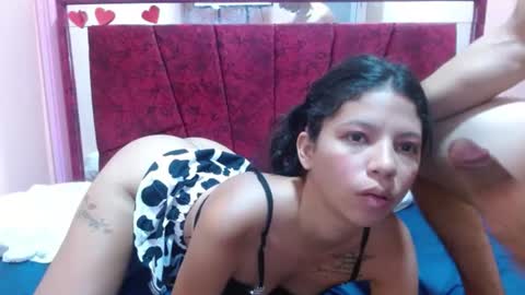 Snapshot of alex_and_alexxa chatting on June 12, 2:49 pm alex_and_alexxa online show from June 12, 2:49 pm