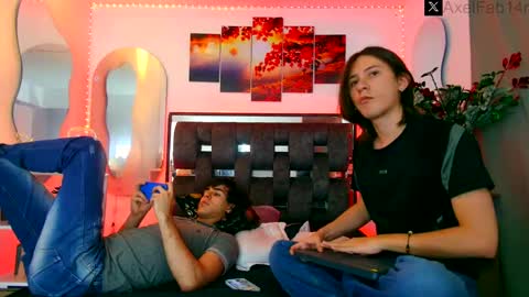 sneider online show from December 17, 9:38 pm