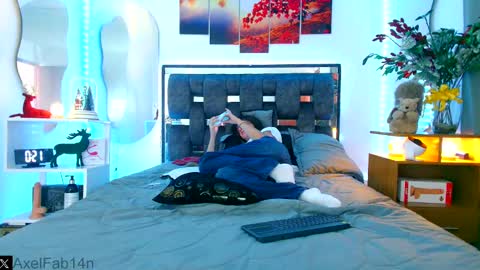 sneider online show from December 22, 6:37 pm