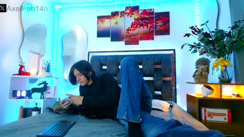 sneider online show from December 23, 6:48 pm