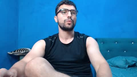 Snapshot of alex_blu chatting on September 12, 1:06 am Alex online show from September 12, 1:06 am