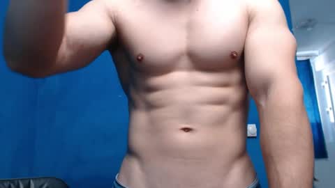 Snapshot of alex_blu chatting on September 25, 7:23 am Alex online show from September 25, 7:23 am